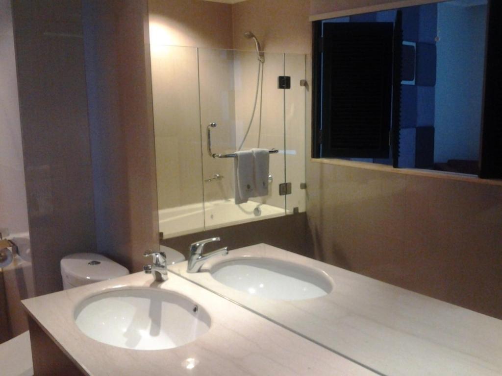 Chara Hotel Bandung Exterior foto