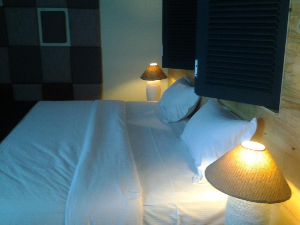 Chara Hotel Bandung Habitación foto